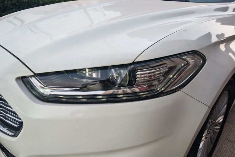 福特 蒙迪欧 2013款 2.0L GTDi200豪华型局部细节36