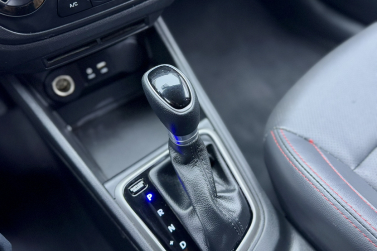 现代 悦纳 2016款 1.4L 自动炫酷版GLS局部细节18