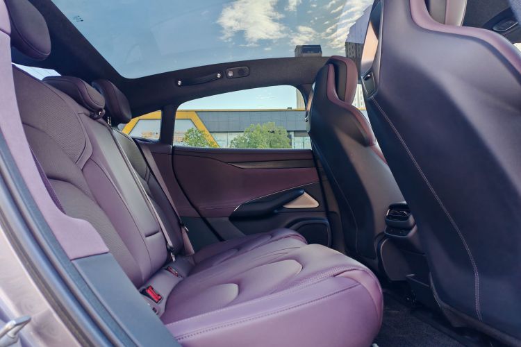 小米汽车 小米SU7 2024款 后驱超长续航高阶智驾Pro版中控内饰7006