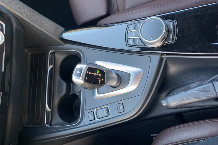 宝马3系 2019款 320Li xDrive 时尚型局部细节18