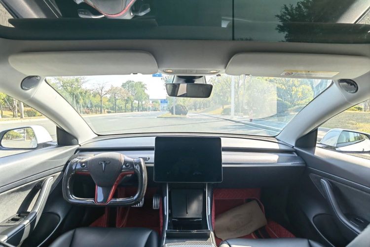 特斯拉 Model 3 2019款 标准续航后驱升级版中控内饰7004