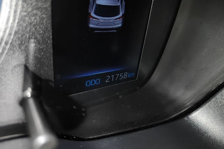 丰田 卡罗拉锐放 2022款 2.0L 豪华版中控内饰15