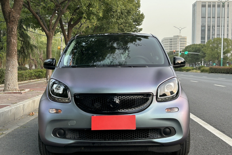 smart forfour 2016款 0.9T 66千瓦先锋版车身外观6001