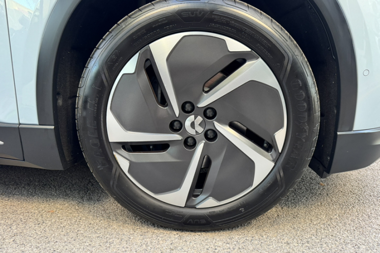 蔚来ES6 2023款 75kWh车身外观6005