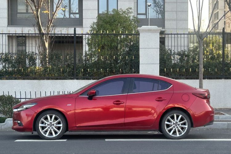 马自达3 昂克赛拉 2017款 三厢 2.0L 自动尊贵型 国V车身外观6003