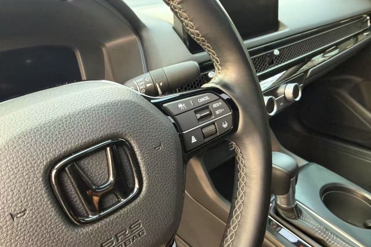 本田 思域 2022款 240TURBO CVT燃动版中控内饰7006