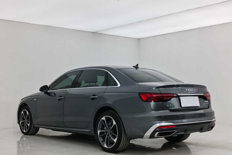 奥迪A4L 2025款 200万辆悦享版 40 TFSI 时尚动感型车身外观6007