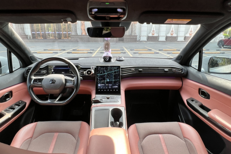 蔚来EC6 2020款 430KM 运动版中控内饰7002