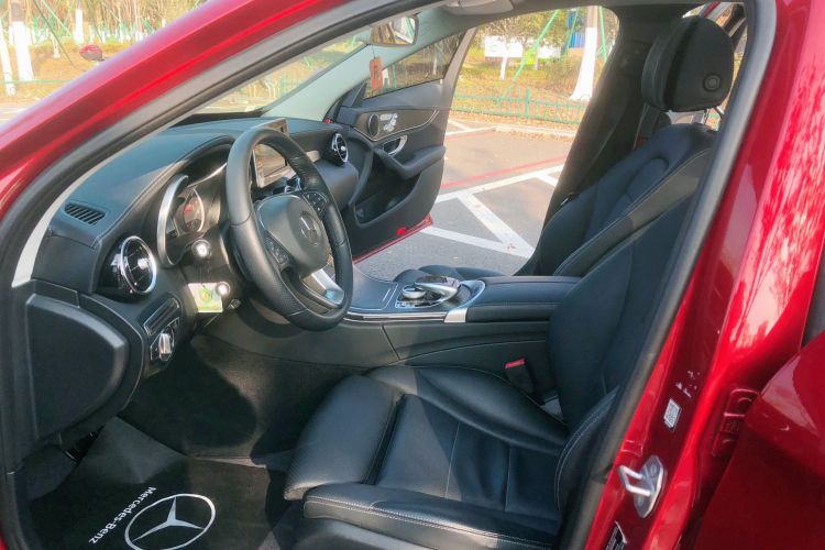 奔驰C级 2018款 C 200 L 运动版局部细节19