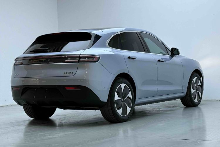 鸿蒙智行 问界M5 2022款 纯电后驱标准版车身外观6004