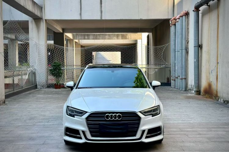 奥迪A3 2018款 30周年年型 Sportback 35 TFSI 运动型车身外观6001