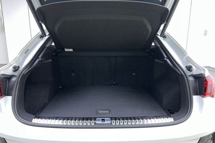 奥迪Q3 Sportback 2024款 40 TFSI 时尚型中控内饰7006