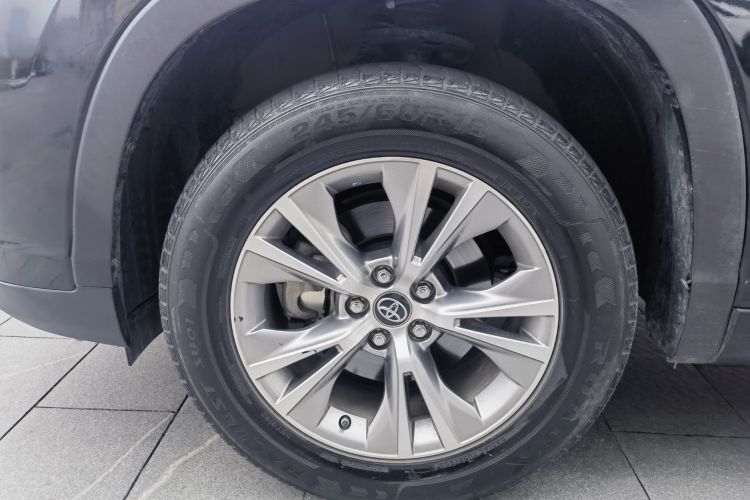 丰田 汉兰达 2021款 2.0T 四驱精英版 7座车身外观6010