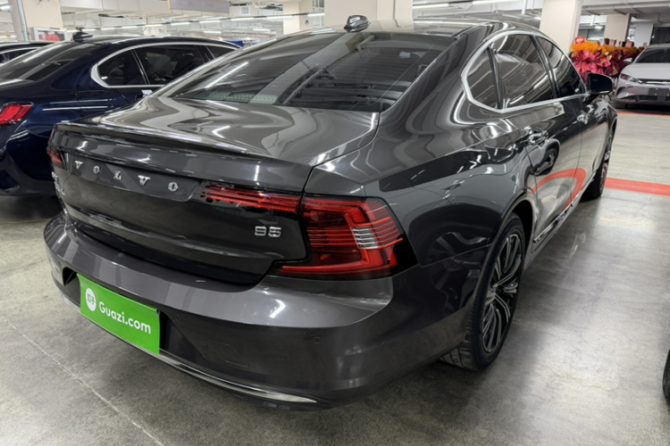 沃尔沃S90 2021款 B5 智逸豪华版车身外观6005