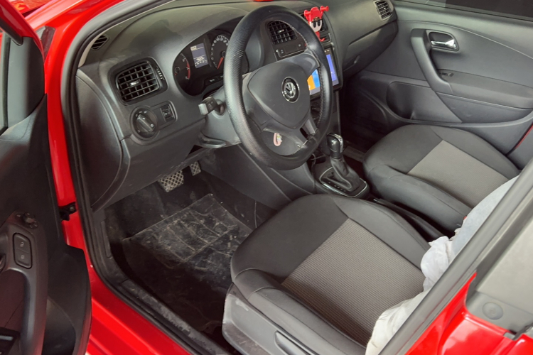 大众 Polo 2018款 1.5L 自动安驾型中控内饰7001