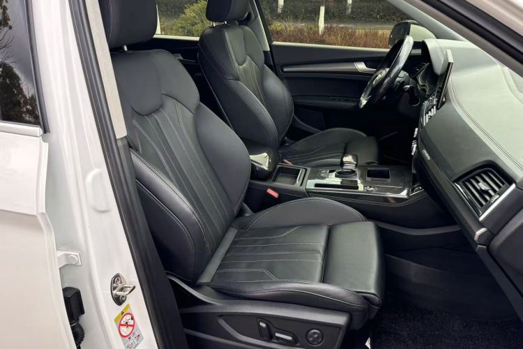 奥迪Q5L 2021款 45 TFSI 豪华动感型中控内饰7008