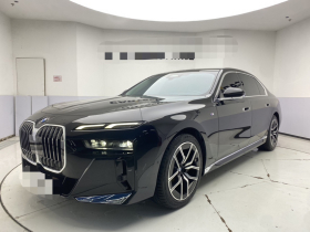 宝马7系 2023款 735Li M运动套装