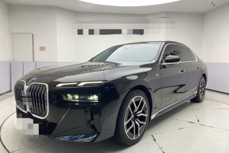 宝马7系 2023款 735Li M运动套装