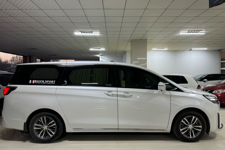 别克GL8 2023款 ES陆尊 舒适型车身外观6013