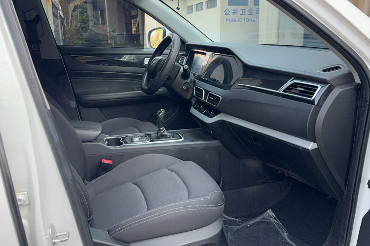 凯翼 炫界 2020款 改款 1.5L 手动悦中控内饰7004