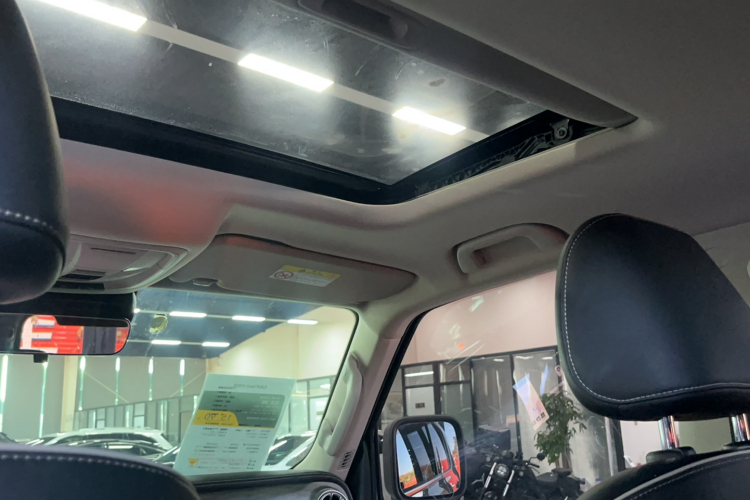 坦克300 2021款 越野版 2.0T 征服者局部细节22