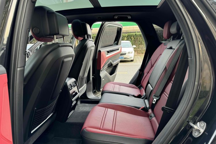 保时捷 2024款 Cayenne 3.0T中控内饰7009