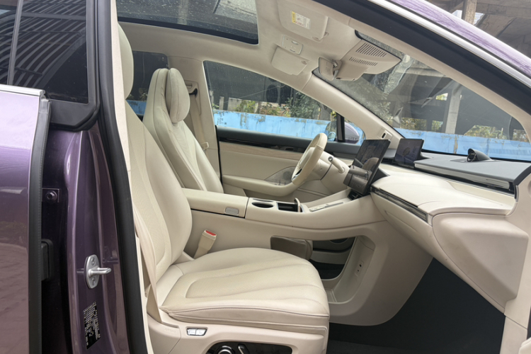 鸿蒙智行 智界R7 2024款 纯电 667km Max局部细节41