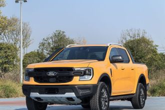 福特 游骑侠Ranger 2023款 野地四驱自动版 汽油