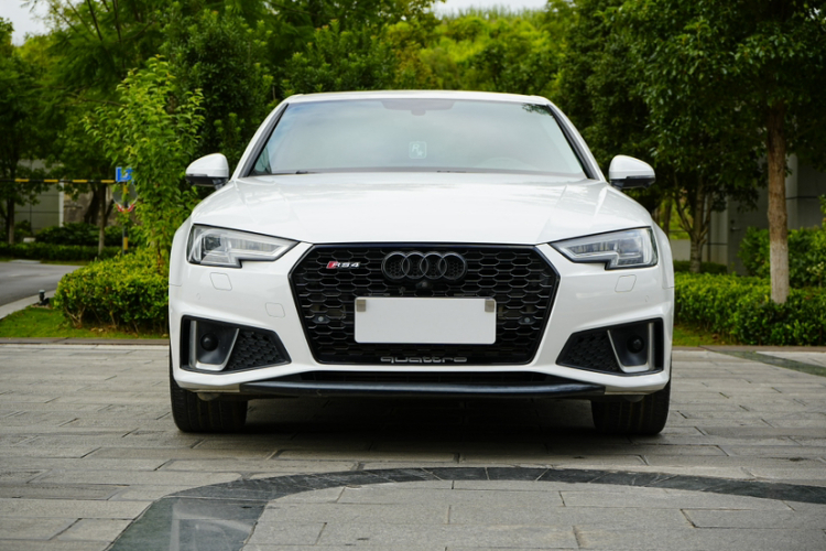 奥迪A4L 2019款 40 TFSI 运动型 国VI车身外观6008