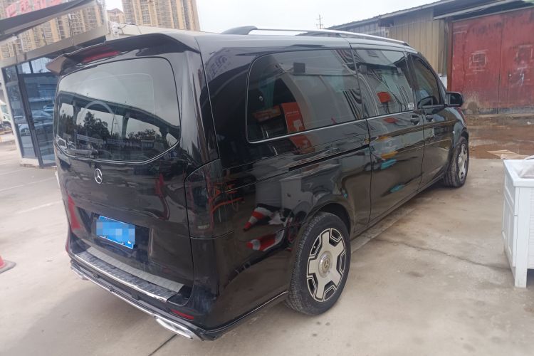 奔驰 威霆 2021款 2.0T 精英版 7座局部细节57