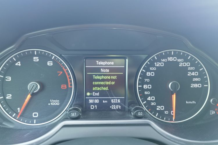 奥迪Q5 2017款 40 TFSI 技术型中控内饰15