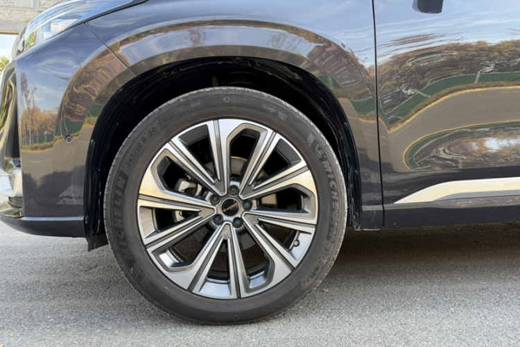 星途揽月 2023款 400T 四驱星尊版 6座车身外观6002