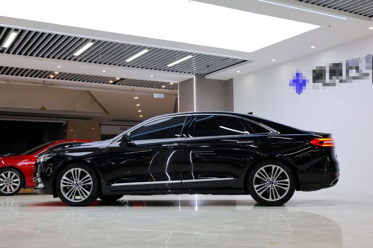 福特 金牛座 2019款 EcoBoost 245 Vignale臻享版车身外观6002