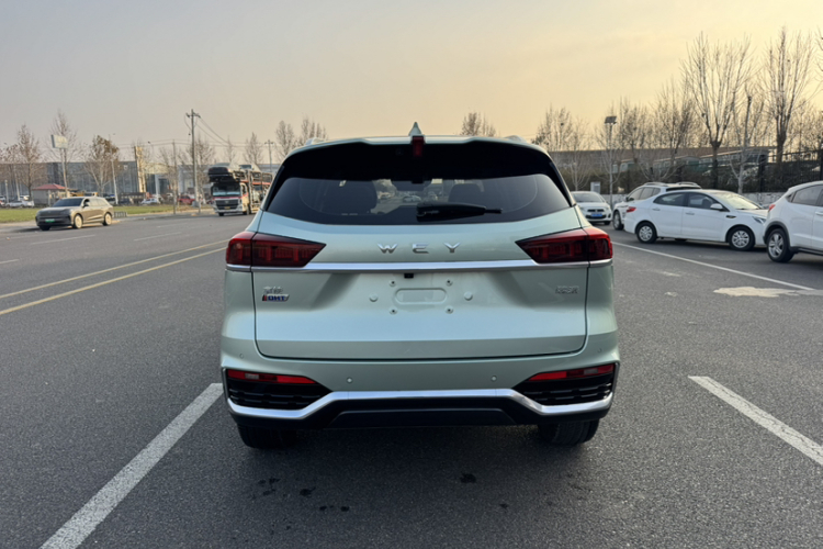 魏牌 拿铁DHT 2022款 1.5T DHT超大杯车身外观6005