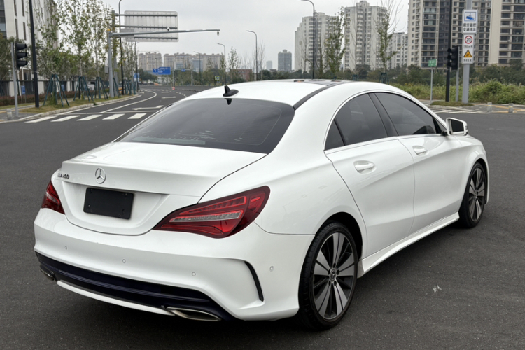 奔驰CLA 2018款 CLA 200 时尚型车身外观6006