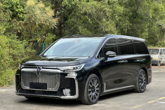 岚图汽车 岚图梦想家 2025款 EV 四驱旗舰鲲鹏版