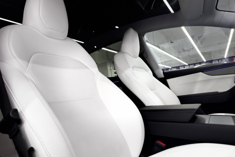 特斯拉 Model Y 2025款 后轮驱动版中控内饰7008