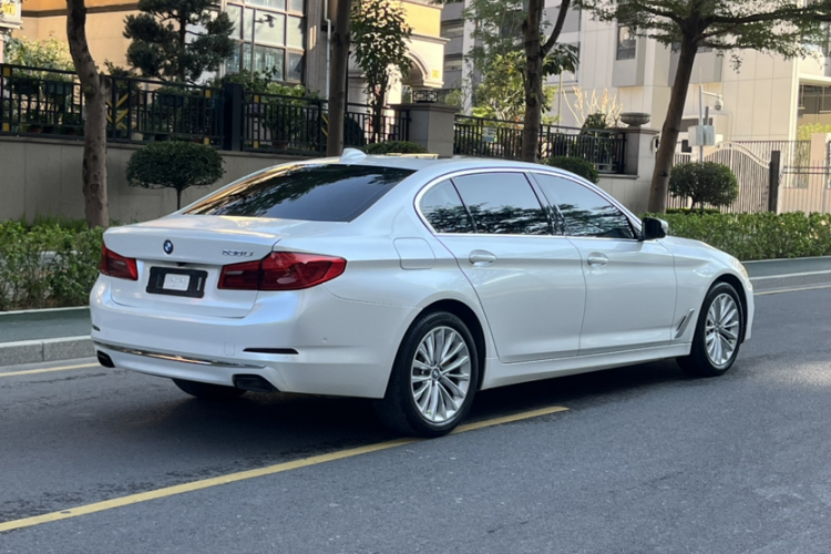 宝马5系 2020款 530Li 尊享型 豪华套装车身外观6005