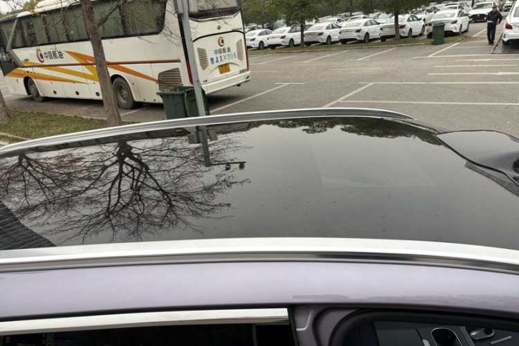 鸿蒙智行 尚界H5 2025款 纯电 Max 长续航局部细节57