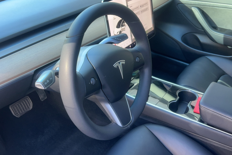 特斯拉 Model 3(进口) 2019款 标准续航后驱升级版(52度)中控内饰7006