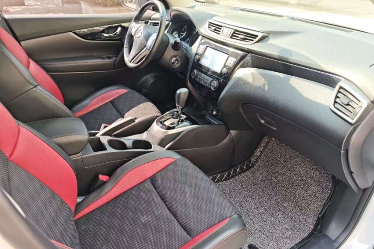 日产 逍客 2017款 2.0L CVT智享版 国VI局部细节41