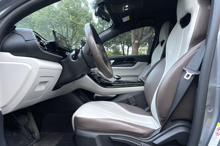 比亚迪 秦PLUS 2023款 冠军版 DM-i 55KM领先型中控内饰7004