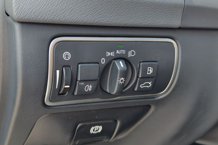 沃尔沃S60 2017款 S60L T5 智驭版局部细节9001