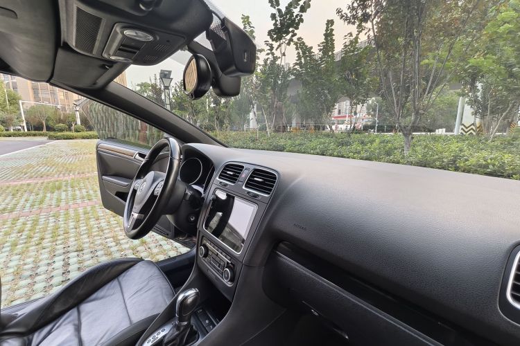 大众 高尔夫(进口) 2012款 1.4TSI 豪华敞篷版中控内饰7006