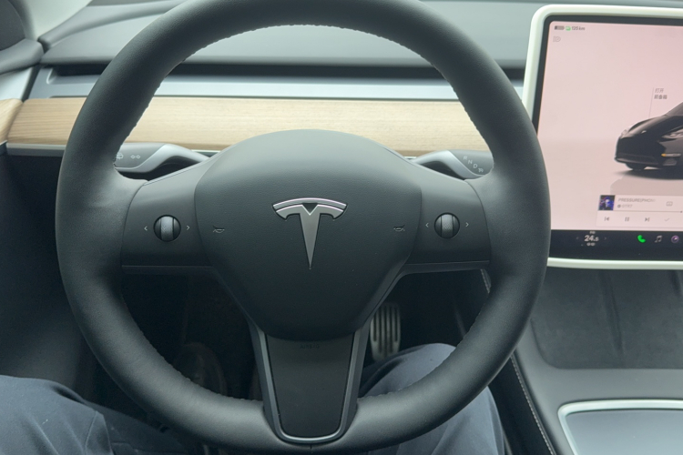 特斯拉 Model Y 2023款 后轮驱动版局部细节13