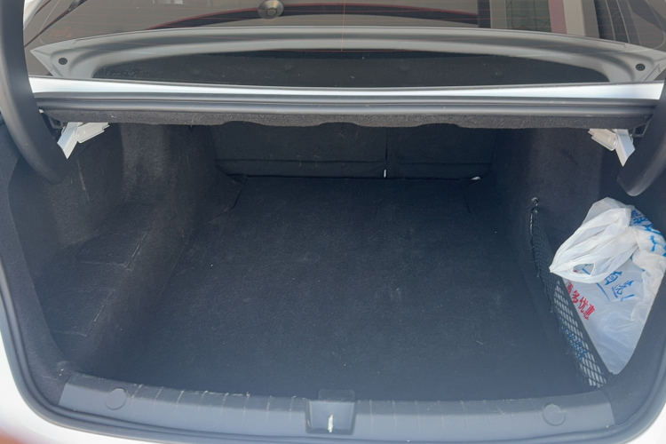 比亚迪 秦PLUS 2024款 荣耀版 DM-i 55KM领先型局部细节9005