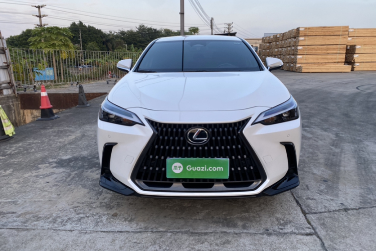雷克萨斯NX 2023款 350h 前驱 创驰版车身外观6002