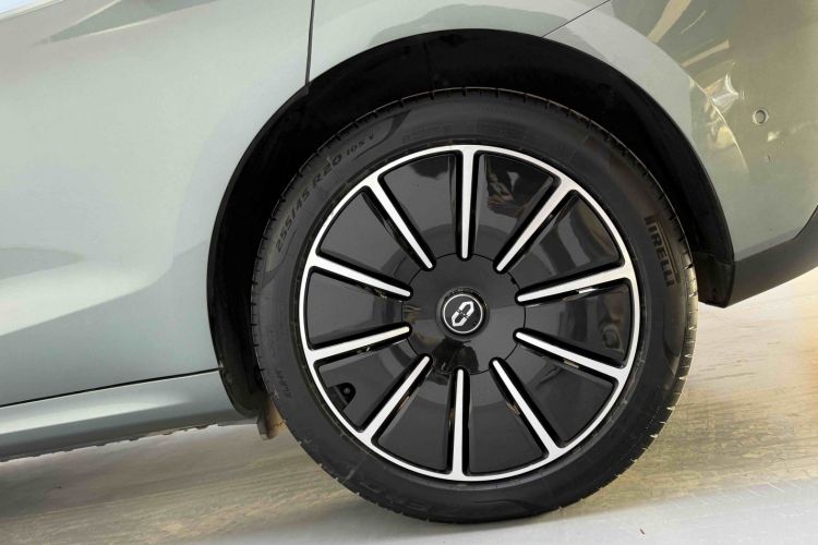 鸿蒙智行 问界M5 2023款 纯电四驱智驾版车身外观6007