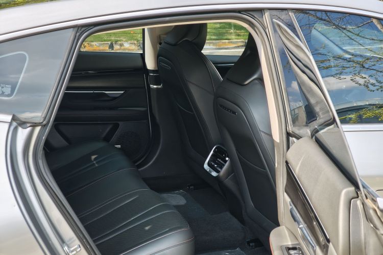 小鹏P7 2020款 670N中控内饰7002