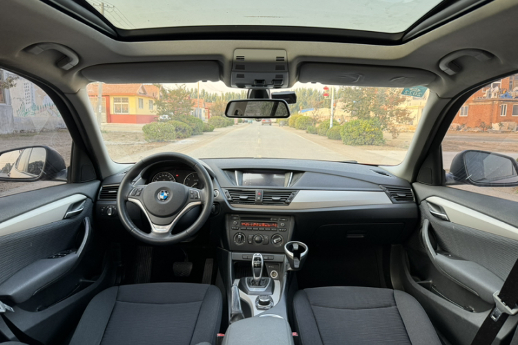 宝马X1 2014款 sDrive18i 时尚型中控内饰7002